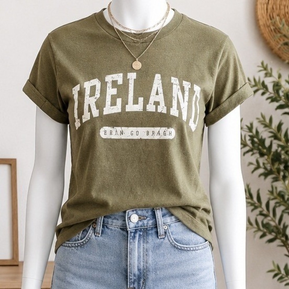 Social Culture Womens T-Shirt Ireland Graphic Olive Green Raw Hem XS